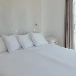 Sunset Getaway Paros Appartement *